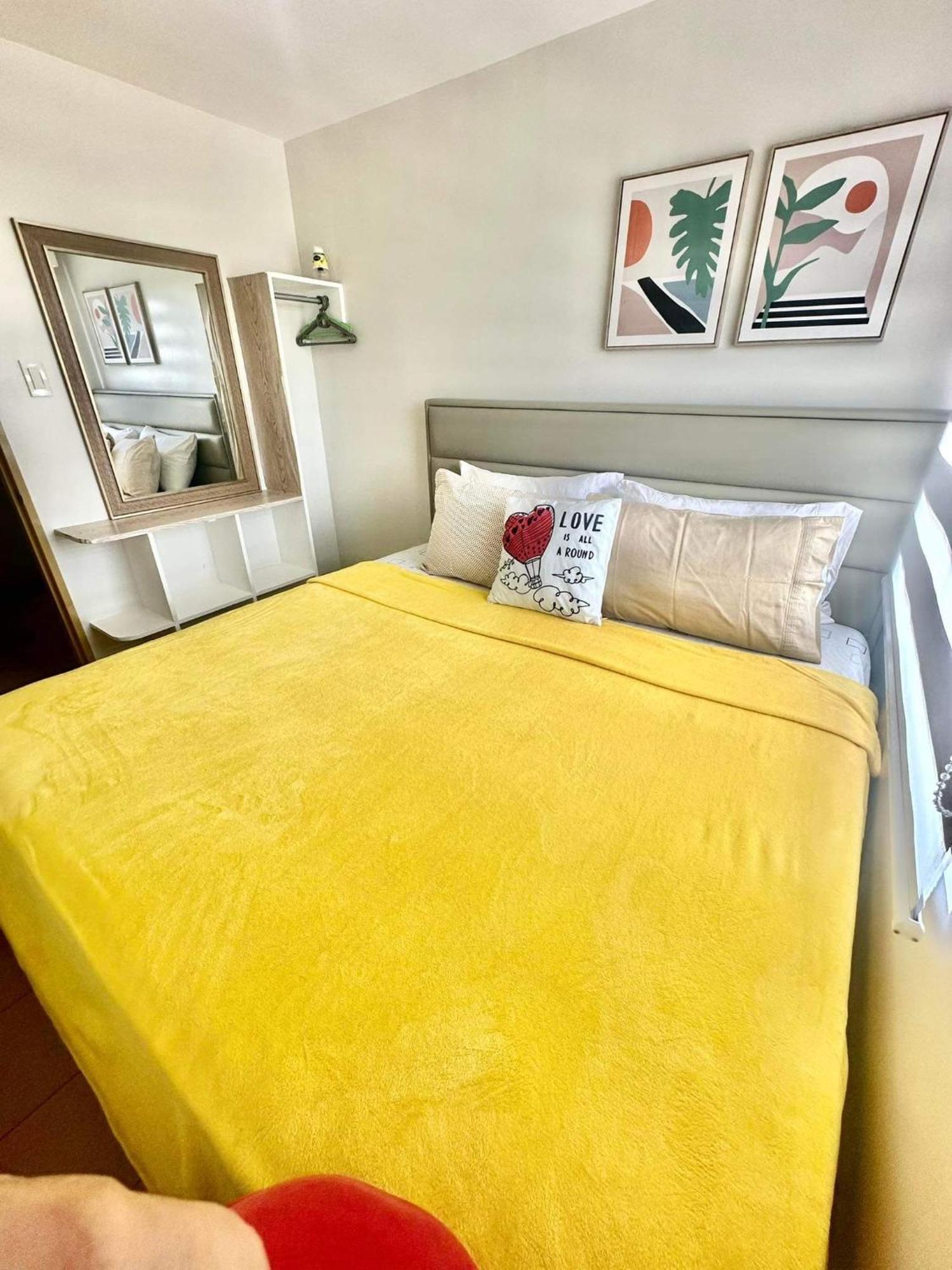 Spacious 2 Bedroom 42Sqm Condo Unit Iloilo City Ngoại thất bức ảnh